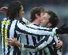 L'abbraccio tra Amauri, Marchisio e Del Piero durante Juventus-Genoa (Getty Images)