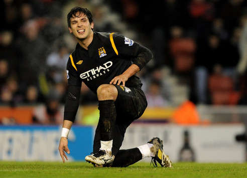 EPL: Roque Santa Cruz vs. Stoke City