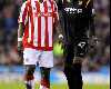 EPL: Abdoulaye Faye - Emmanuel Adebayor, Stoke City - Manchester City (Getty Images)