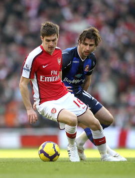 EPL: Aaron Ramsey - Lorik Cana, Arsenal v Sunderland (Getty Images)