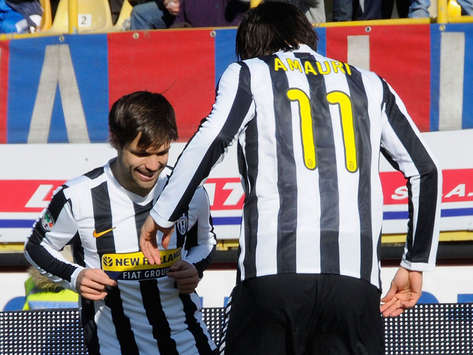 E' samba tra Diego e Amauri in Bologna-Juventus (Getty Images)