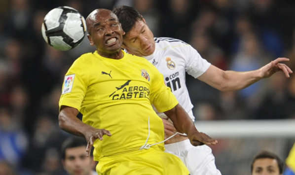 Villarreal's Marcos Senna Dejected After Real Madrid Loss