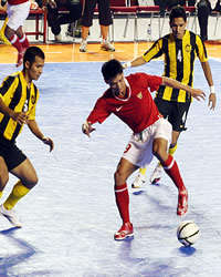 Sayan Karmadi - Indonesia 4-1 Malaysia - Semi-Final AFC Futsal Championship 2010 Qualifiers Zona ASEAN (GOAL.com)