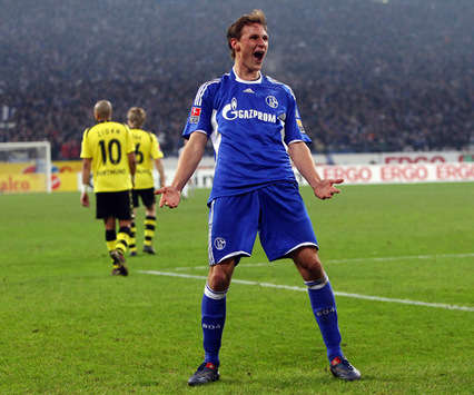 Bundesliga: FC Schalke 04 – Borussia Dortmund, Benedikt Hoewedes (Bongarts / Getty Images)