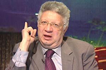 مرتضى منصور يهين سيف زاهر على الهواء ويهدده بالضرب بالجزمة