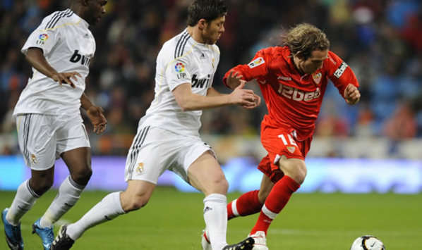 Lass, Xabi ALonso, Capel, Real Madrid, Sevilla (Getty Images)