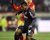Ligue 1 : Stephane Sessegnon (Paris SG) vs Yohann Demont (RC Lens)