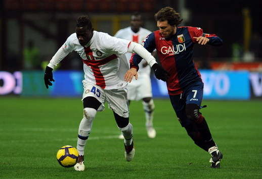 Mario Balotelli (I), Marco Rossi (G) - Inter-Genoa - Serie A (Getty Images)