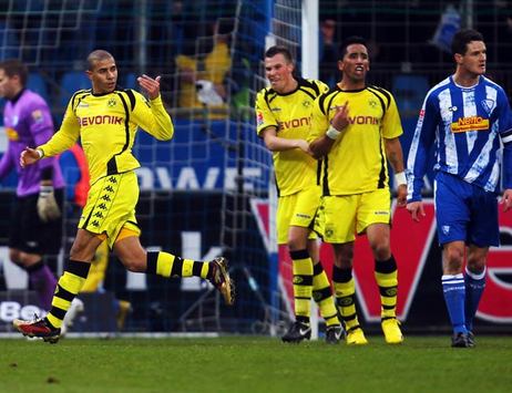 Zidan feiert den Derby-Sieg (Bongarts/Getty)