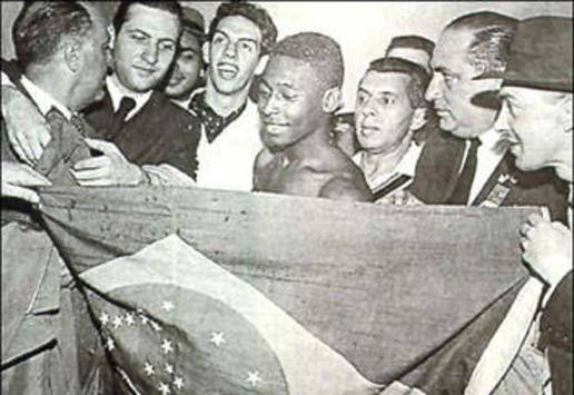 Juara Dunia 1958, Dapat Bonus 2013