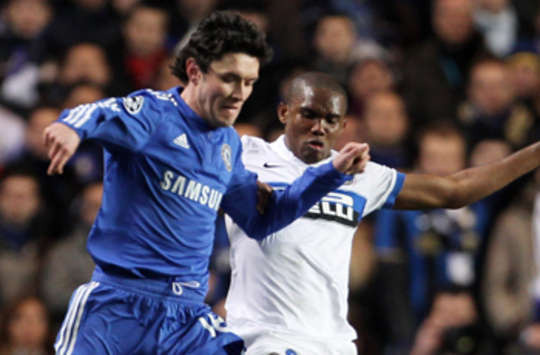 Zhirkov and Eto'o - Chelsea-Inter (Getty Images)