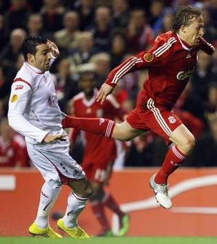 Europa League : Adil Rami (Lille OSC) vs Lucas Leiva (Liverpool)