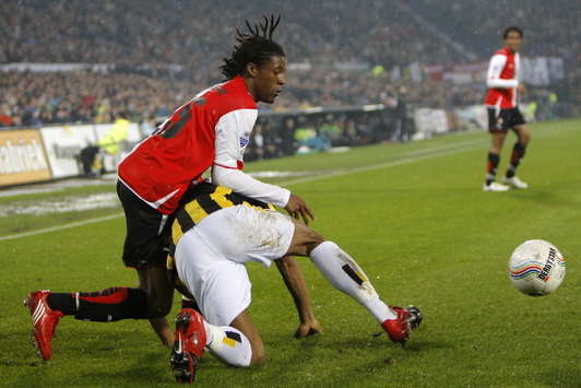 Heavy rainfall during Feyenoord - Vitesse (photo PROSHOTS)