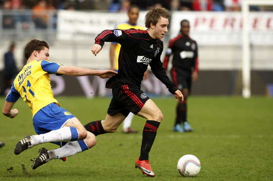 Derk Boerrigter en Christian Eriksen, RKC Waalwijk - Ajax (Foto PROSHOTS)