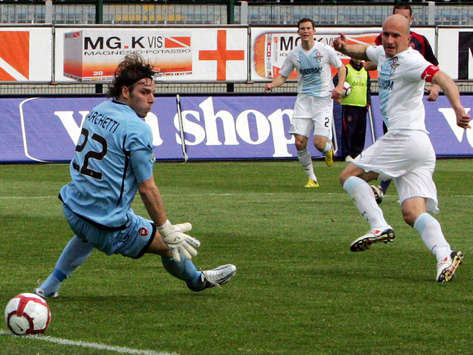 Rocchi batte Marchetti in Cagliari-Lazio (Getty Images)