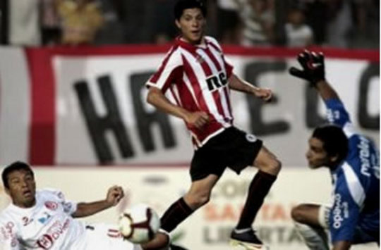 Enzo Perez - Estudiantes vs Juan Aurich