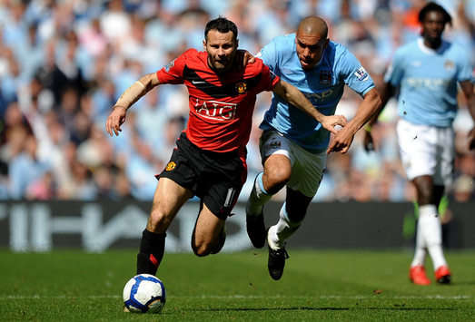 Ryan Giggs - Nigel de Jong - Manchester United - Manchester City (Getty Images)