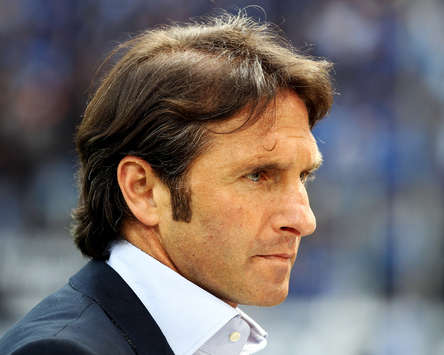 Trainer Bruno Labbadia beim Hamburger SV vorm Aus (Getty Images)