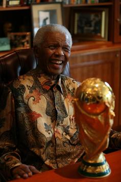 Nelson Mandela With The World Cup Trophy (Nelson Mandela Foundation Debbie Yazbek)