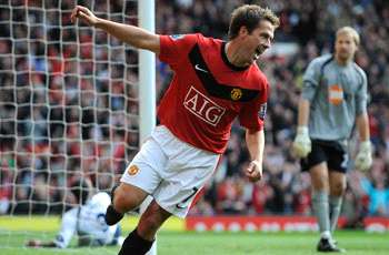 Houllier hints at Owen move