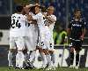 I giocatori della Lazio esultano dopo il goal del vantaggio di Hitzlsperger sull'Udinese (Getty Images)