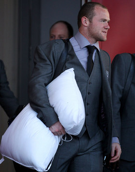 World Cup 2010 - Rooney - England Arrives (Getty Images)