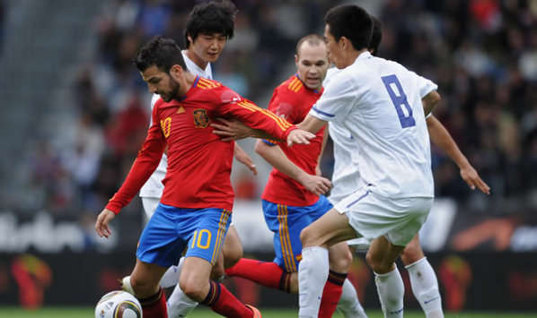 Arsenal's Cesc Fabregas in action for Spain against South Korea (Getty Images)